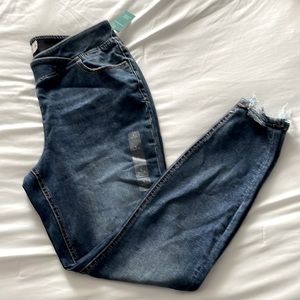 M Jeans by Maurice’s. Size Lg